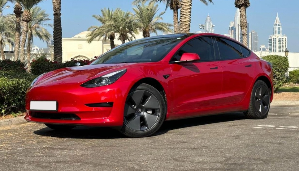 Detail Picture Tesla Model 3 Standard Plus 2023-2024 - Rent in Dubai